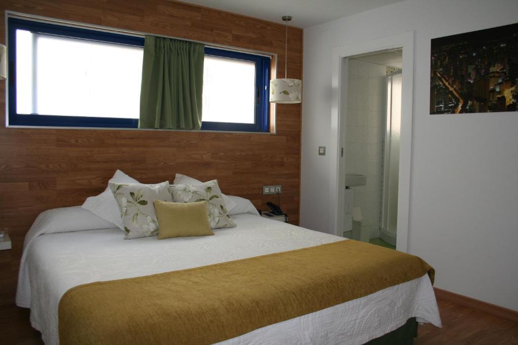 Hotel Fetiche Alojamiento con Encanto Benidorm Habitación foto