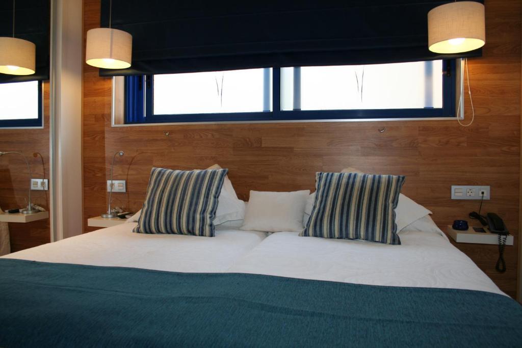 Hotel Fetiche Alojamiento con Encanto Benidorm Habitación foto